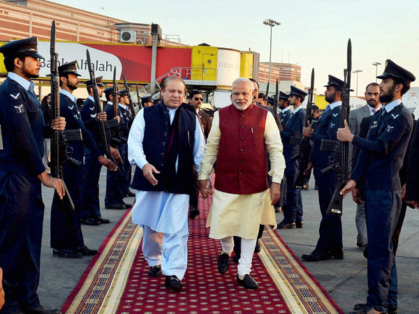 Narendra Modi and Nawaz Sharif in Pakistan Narendra Modi and Nawaz Sharif in Pakistan