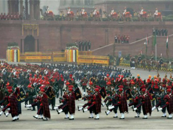 Tri-Services bands perform at Vijay Chowk