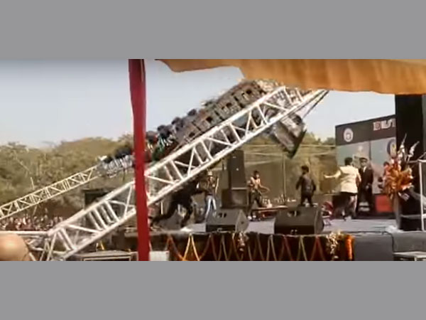 Mishap at DU college, students injured Mishap at DU college, students injured