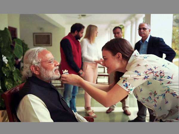 Smile for me please Mr Modi....