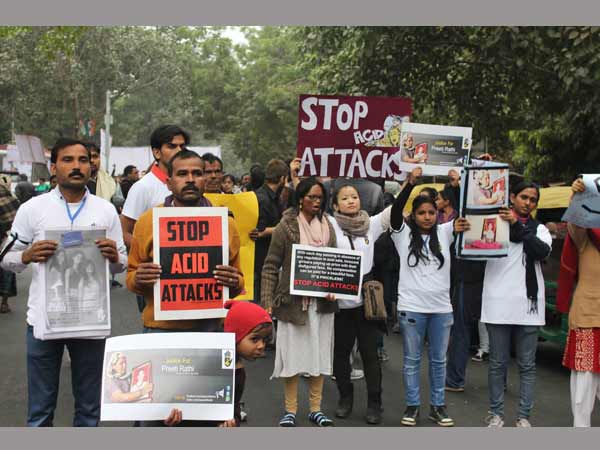 Women acid Attack survivors will run a cafe in UP.