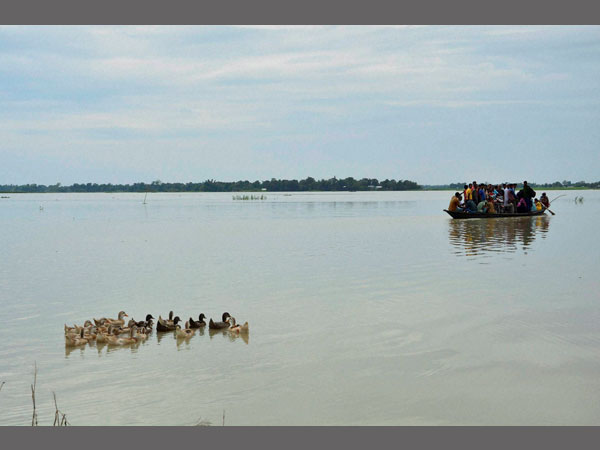 Several districts in Assam reeling under floods