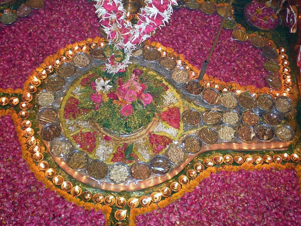 Pics: 1st Monday of Saawan