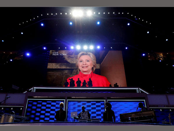 Hillary Clinton formally nominated as presidential candidate