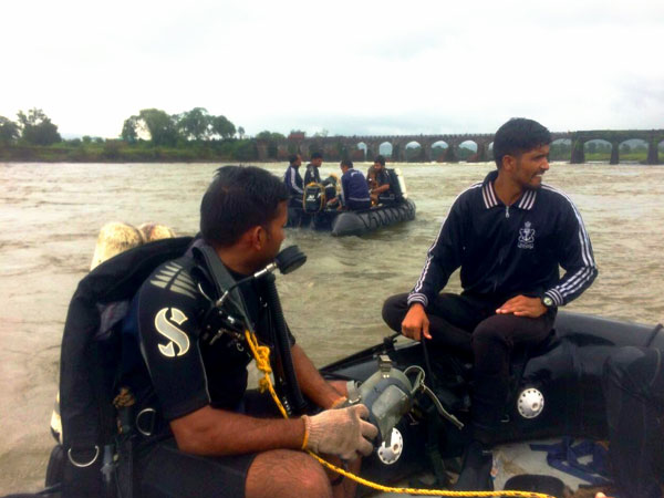 Maha bridge tragedy: Bus wreckage found