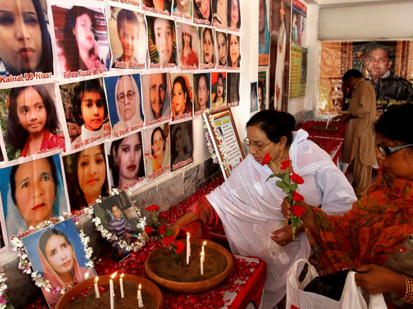 Peshawar remembers 2013 church attack victims