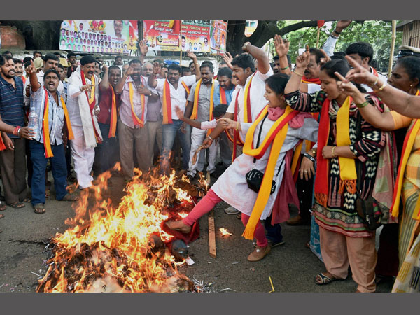 K'taka bandh: Roads wear a deserted look