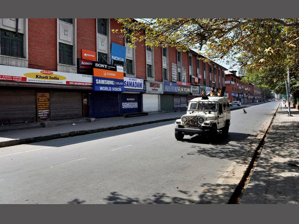 Kashmir shut for 74th day Kashmir shut for 74th day