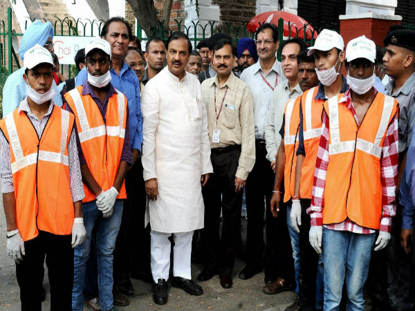 In Pics: Swachh Bharat drive on occasion of Gandhi Jayanti