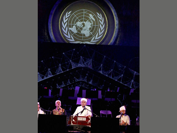 AR Rahman pays his tribute to Subbulakshmi AR Rahman pays his tribute to Subbulakshmi