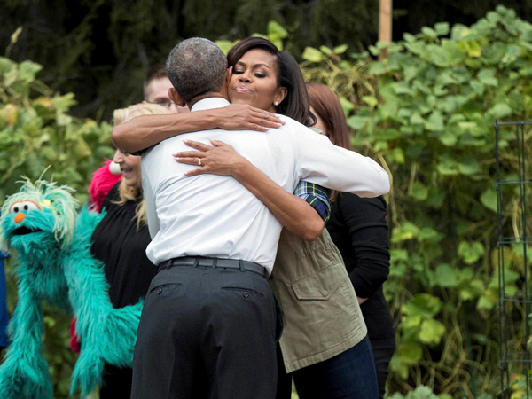 Michelle Obama at the harvest of the WH Kitchen Garden