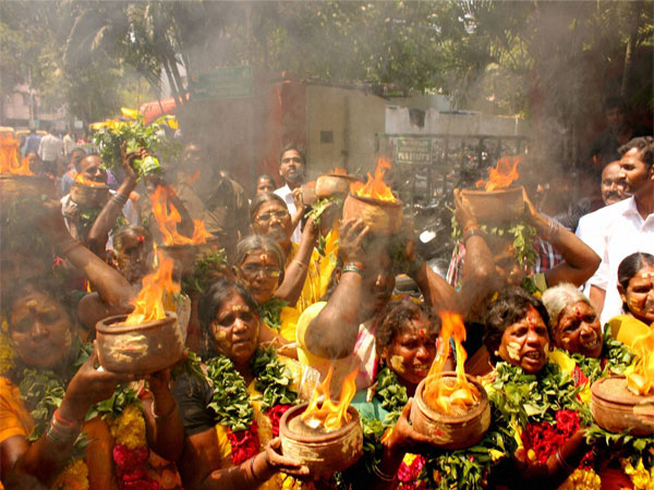 They burn but pray for Amma's health