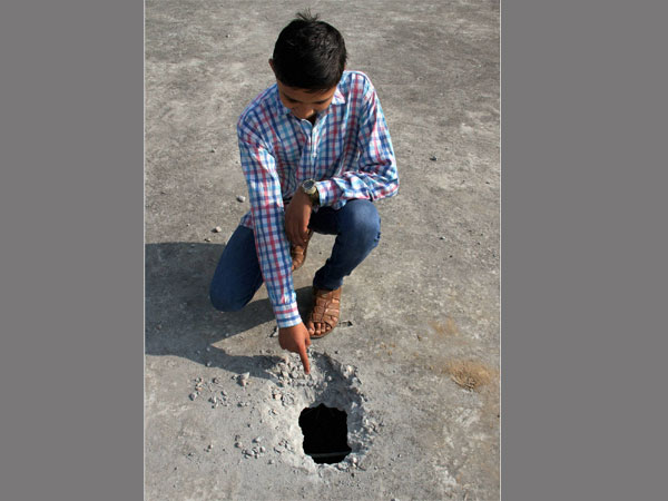 A hole in the roof, not in the spirit