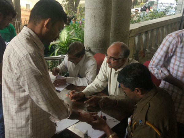 Customers in Bengaluru get inked