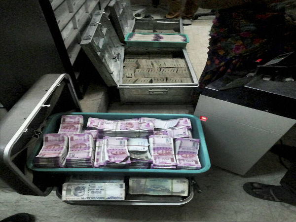 Cash recovered in Pune