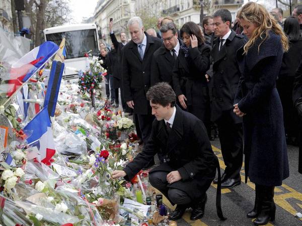 Leaders paying tribute Leaders paying tribute