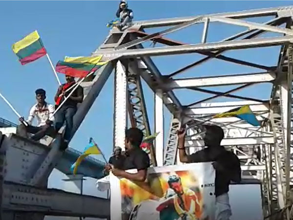 Students at Rameshwaram