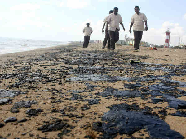 What are oil spills?
