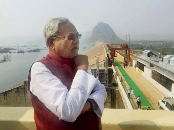 Inspects the Durgawati Dam