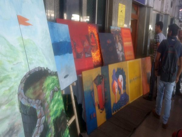 Beautifying the entire railway station premises