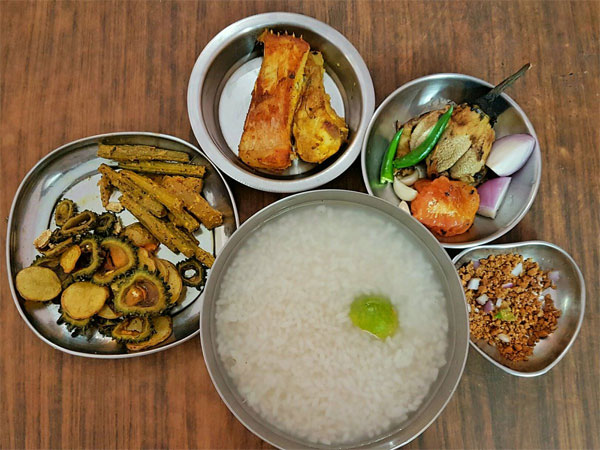 Have a hearty meal and be happy