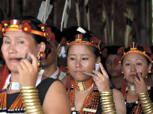 11·2% of the world's total smokers live in India