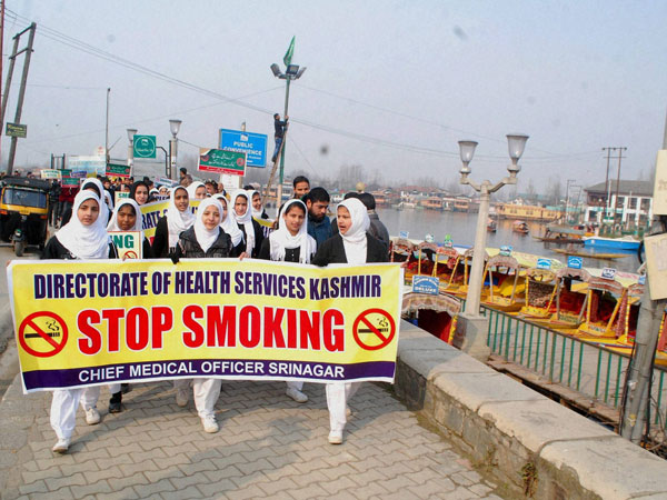 India features among 10 countries with large number of smokers