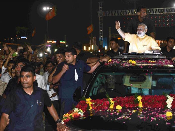 Sand art to welcome Modi in Surat
