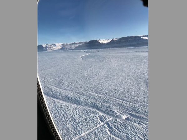 New rift on Petermann Glacier'