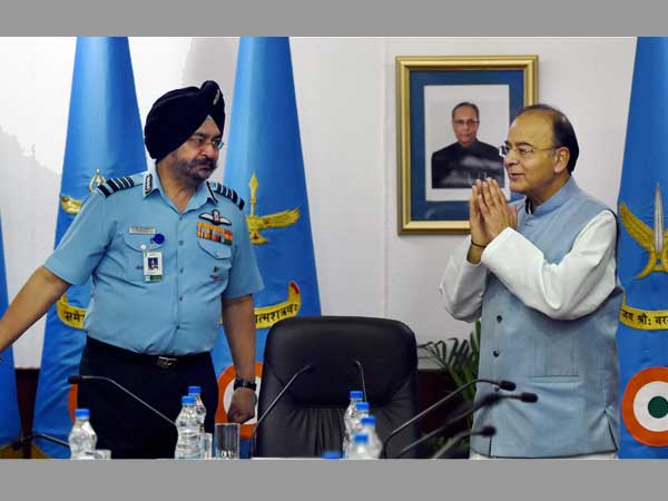 Defence Minister Arun Jaitley with Air Chief Marshal Birender Singh Dhanoa