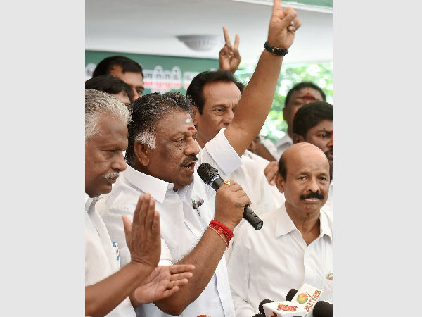 Former Tamil Nadu chief minister O Panneerselvam. Former Tamil Nadu chief minister O Panneerselvam.