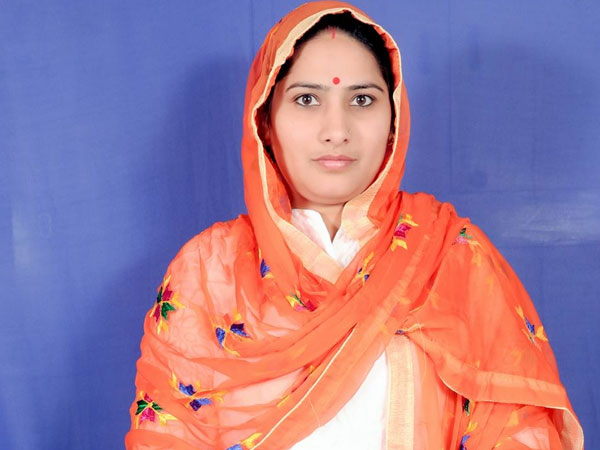 Expelled BJP candidate Savita Khatri Expelled BJP candidate Savita Khatri