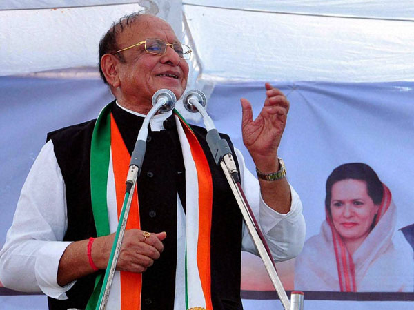 I am loyal to Congress, claims Vaghela I am loyal to Congress, claims Vaghela