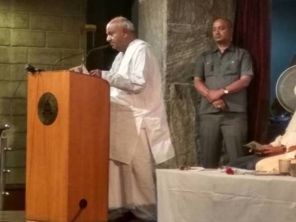 HD Deve Gowda speaking about his contribution to Karnataka
