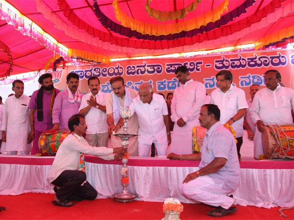 Campaign takes B S Yeddyurappa to Dalits 