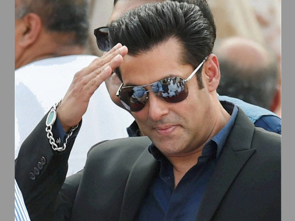 Star-studded swearing-in ceremony