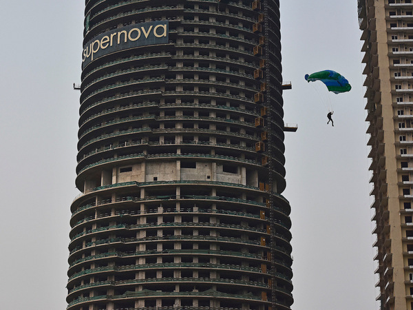 Descending from Supernova tower