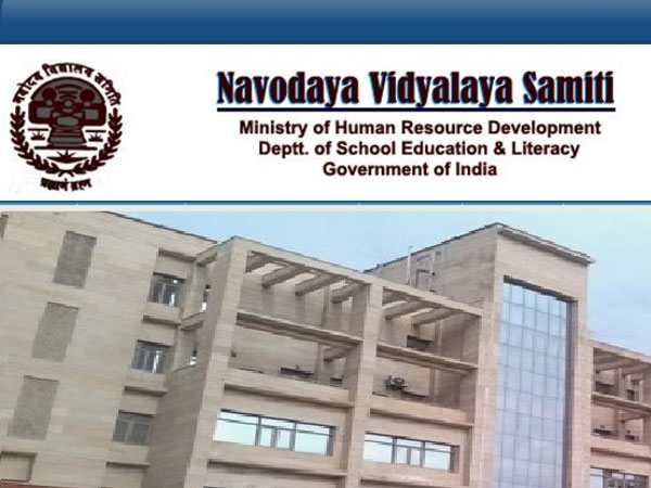 HRD ministry offers 32 Navodaya schools at Rs 600 crore, TN says 'no, thank you' HRD ministry offers 32 Navodaya schools at Rs 600 crore, TN says 'no, thank you'