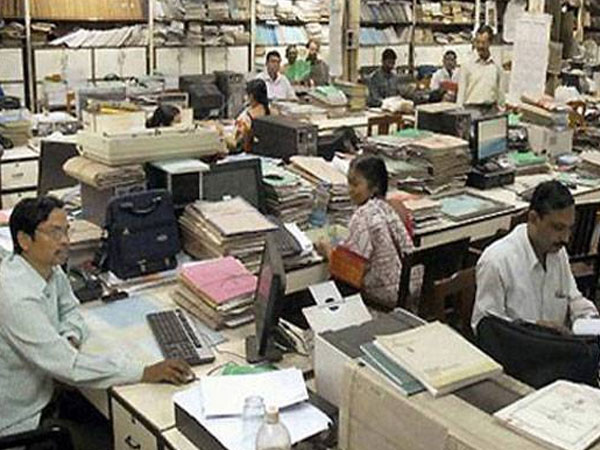 Govt overrides pay commission: