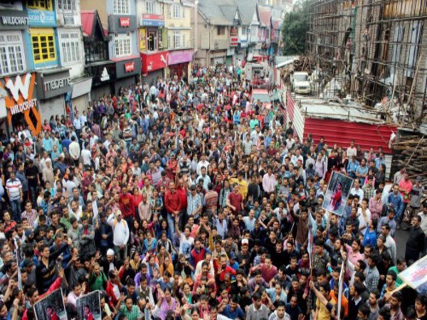 'Shimla Bandh' demanding justice 