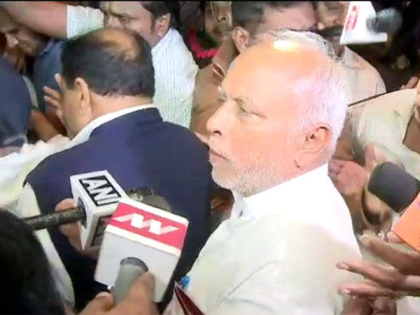 Congress MLAs arrive at resort in Bengaluru amidst major exodus in Gujarat