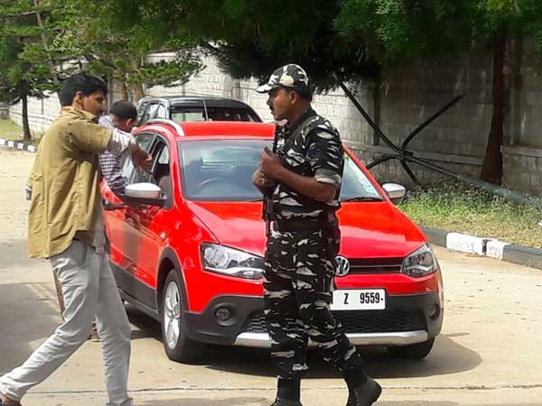 Gujarat Congress legislators provide 'proof' of IT raid at Bengaluru resort