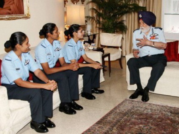 In conversation with women fighter pilots