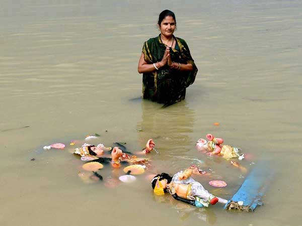 Mamata’s order to ban Durga idol immersion during Muharram revoked by HC Mamata’s order to ban Durga idol immersion during Muharram revoked by HC