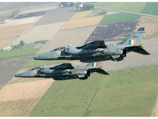 Jaguar, Mirage 2000 And Sukhoi-30MKI to land