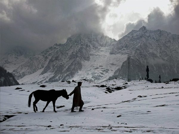 Dry spell ends in Kashmir Valley