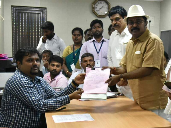 Fight for Jaya's legacy