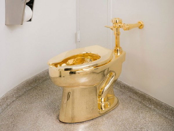 Golden toilet in Guggenheim Museum. Courtesy: www.guggenheim.org Golden toilet in Guggenheim Museum. Courtesy: www.guggenheim.org