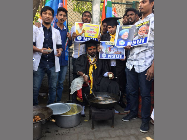 Bengaluru: 'Pakoda Protest' against PM Modi, NSUI's jibe over unemployment