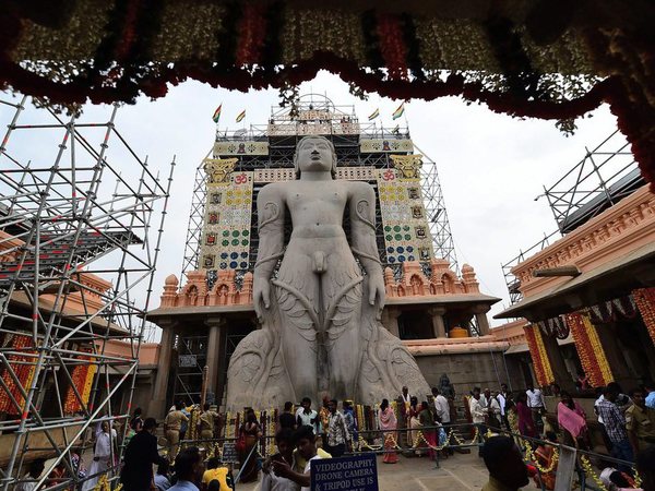 Appearance of the statue